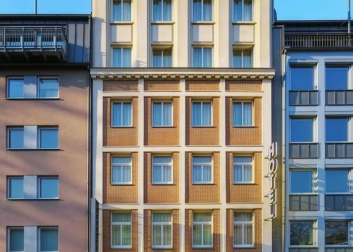 Hafentor 3* Hamburg